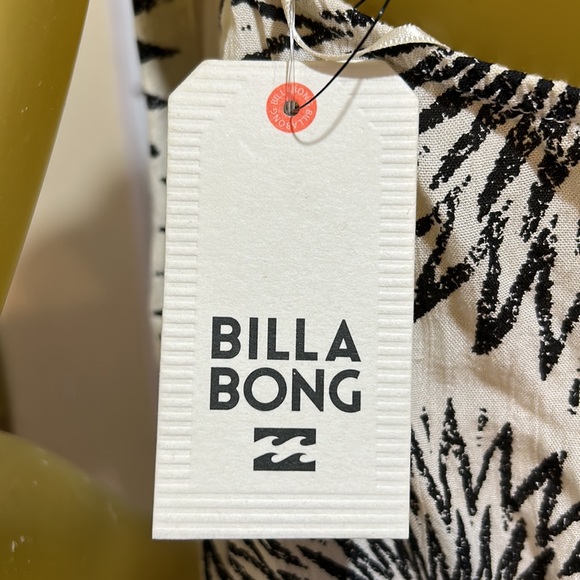 NWT BillaBong top - Picture 7 of 10
